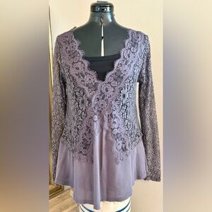 BKE Boutique Women’s Purple Lace Top Size Small